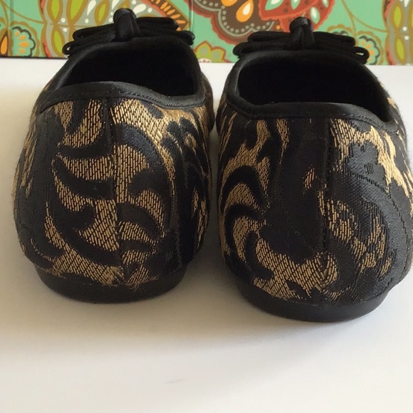 Ann Taylor black & gold  loft flats 🥿 - Picture 4 of 11